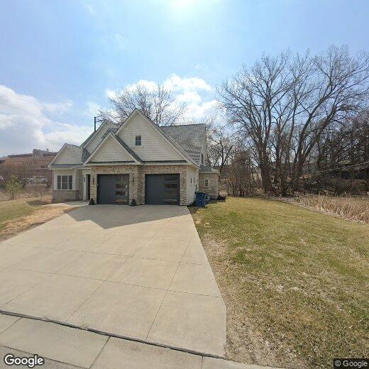 Foto principal - 1032 Gardner St E