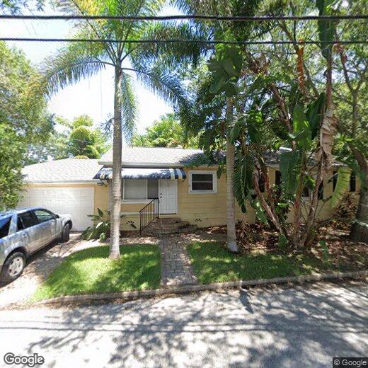 Foto principal - 495 24th Ave N