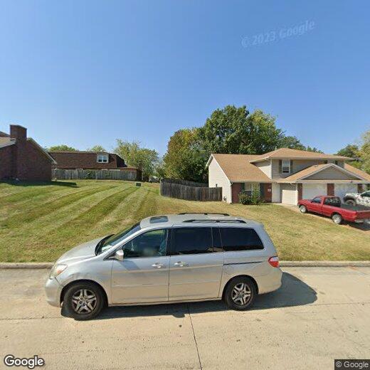 Foto principal - Single family home - 4beds, 2bath, 1car ga...