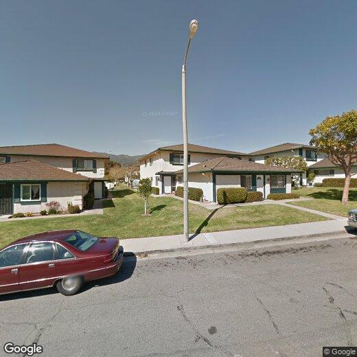 Primary Photo - 5915 Hickory St