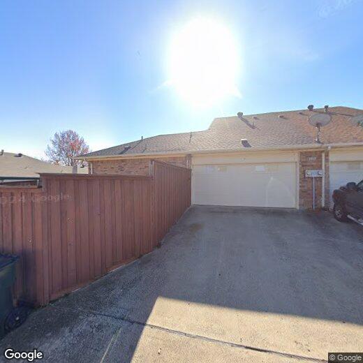 Foto principal - 3907A Irvine Dr