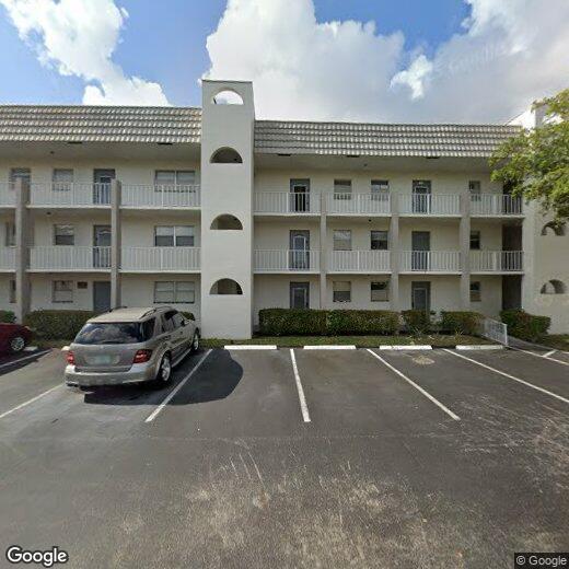 Primary Photo - 8450 Sunrise Lakes Blvd