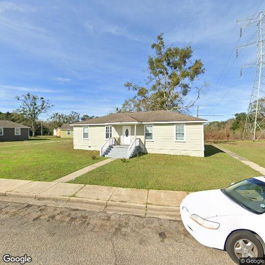 Foto principal - 2108 N Woodlawn Dr