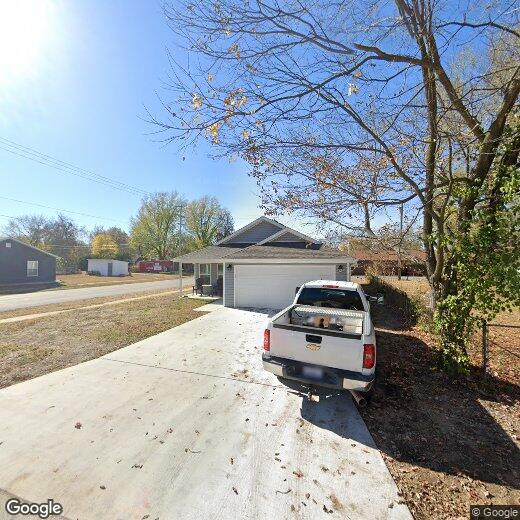 Primary Photo - 802 N Hall St