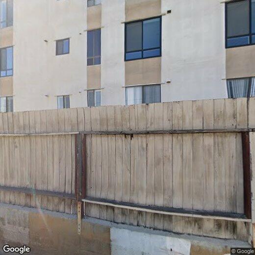 Foto principal - 150 N Almont Dr
