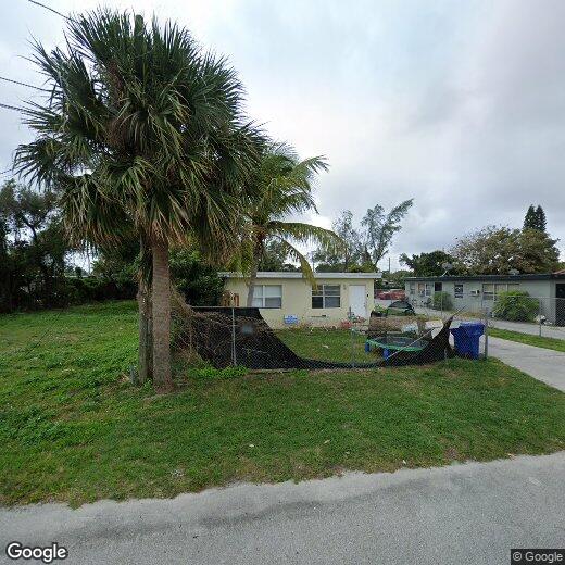125 W 15th St, Riviera Beach, FL 33404 Condo for Rent in Riviera