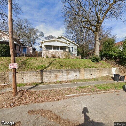 Primary Photo - Nice Family Home in Quiet Neighborhood