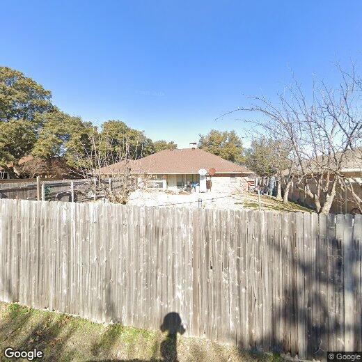 Foto principal - 1318 Deer Ridge Dr