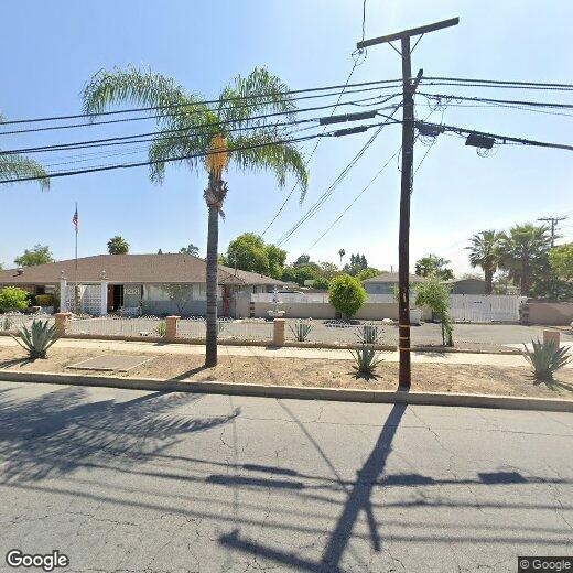 Primary Photo - 1121 S Campus Ave