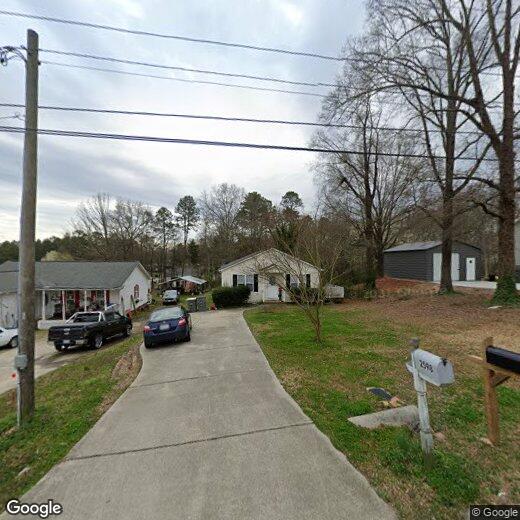 Primary Photo - Nice 3 Bedroom, 2 bath