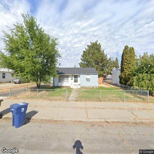 Primary Photo - 2620 W Midwick Ave