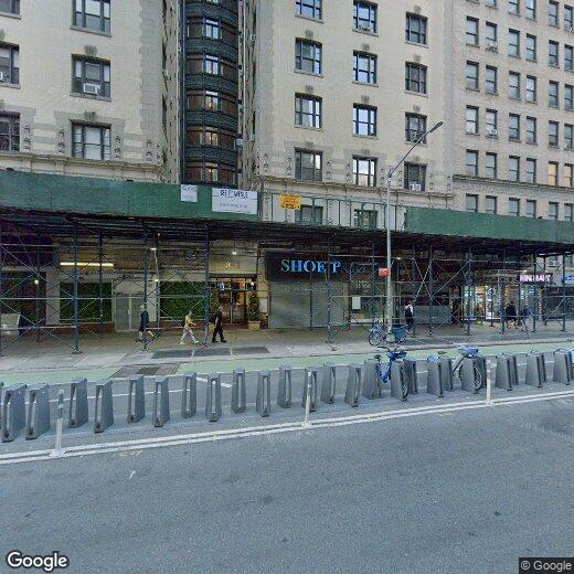 Primary Photo - Massive Old World Luxury 3 Bed 2 Bath In T...