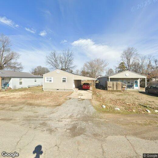 1409 E Oak St, Dexter, MO 63841 House Rental in Dexter, MO