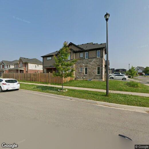 15 Riley Ave, Fonthill, ON L0S 1E6 House for Rent in Fonthill, ON