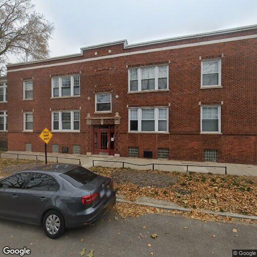 Primary Photo - 2240 W Berteau Ave