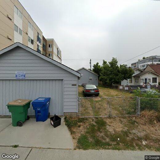 Foto principal - 4447 42nd Ave SW