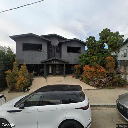 Primary Photo - 933 1/2-935 Everett St