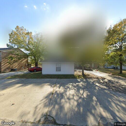 Primary Photo - 61 W Elmwood Dr
