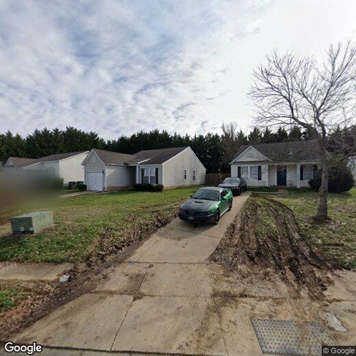 Primary Photo - 1618 Oakdale Green Dr