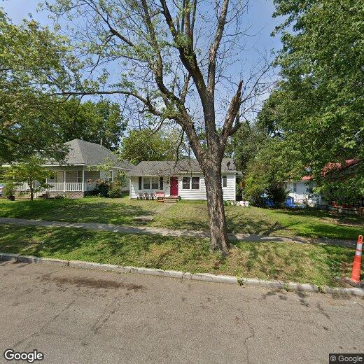 Foto principal - 1924 Bird Ave