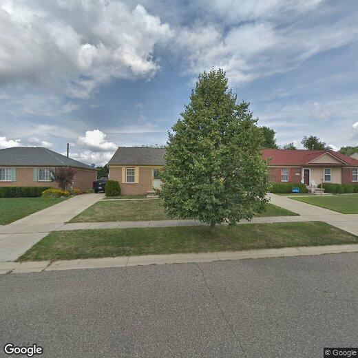 Primary Photo - 490 Moonlight Dr