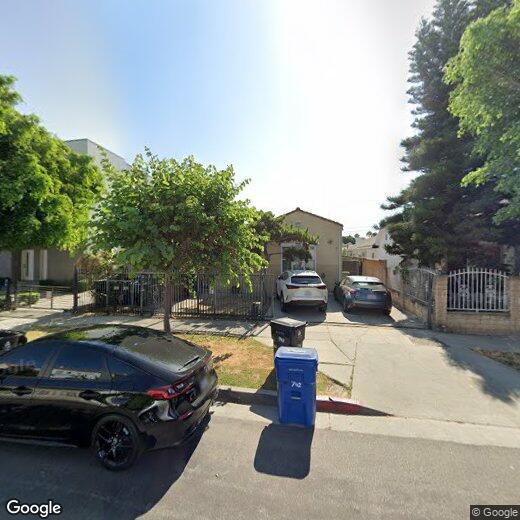 Primary Photo - 744 N Ridgewood Pl