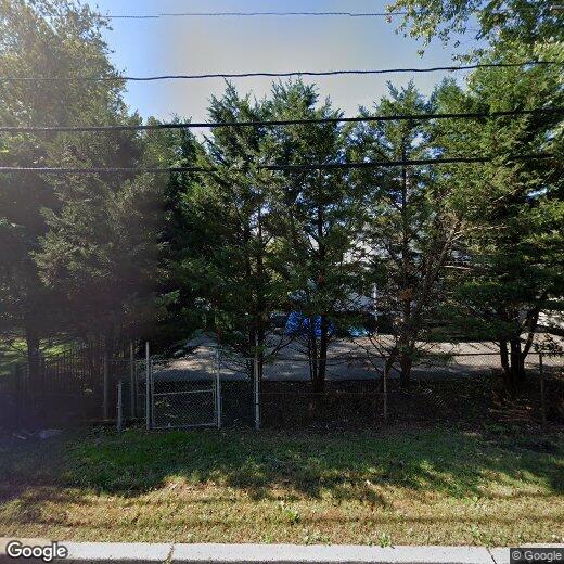 Primary Photo - 300 Rumson Rd