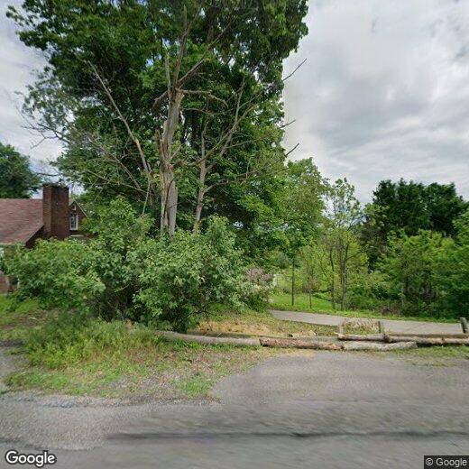 Primary Photo - 2284 McKees Rocks Rd