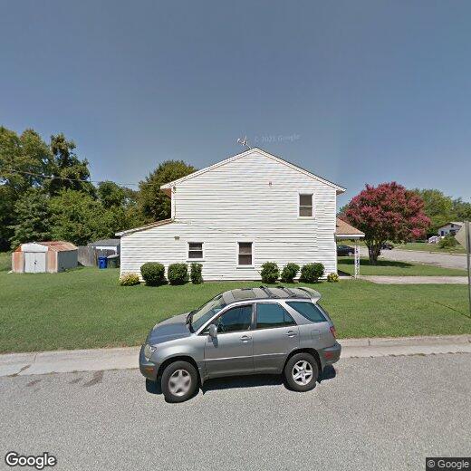 Primary Photo - 401 Maple Ave