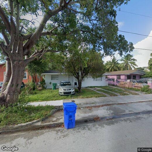 Foto principal - 272 NW 58th St