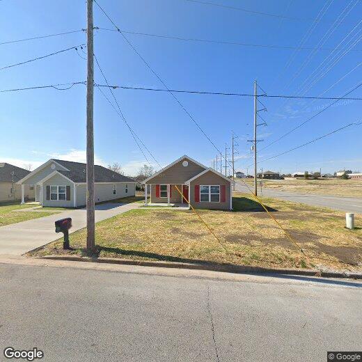 Primary Photo - 2606 S Moffet Ave