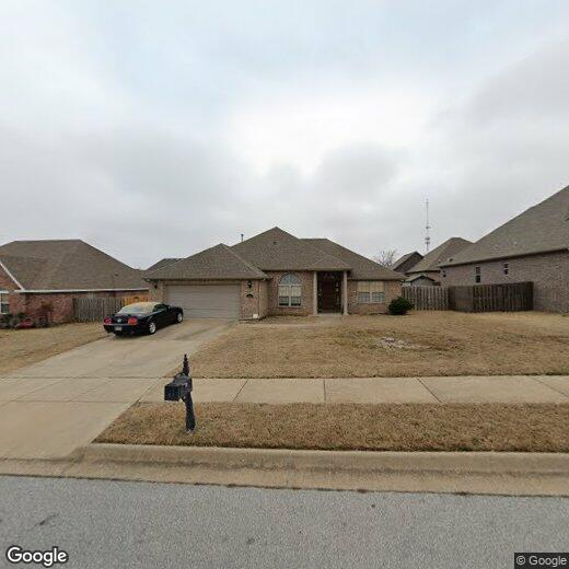 1311 W Gum St, Rogers, AR 72758 House for Rent in Rogers, AR