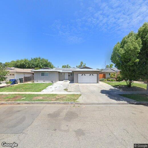 Foto principal - 1568 E Warner Ave