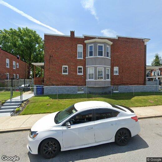 Primary Photo - 403 S Augusta Ave