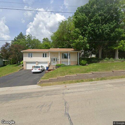 1412 Division St E, Faribault, MN 55021 House Rental in Faribault, MN