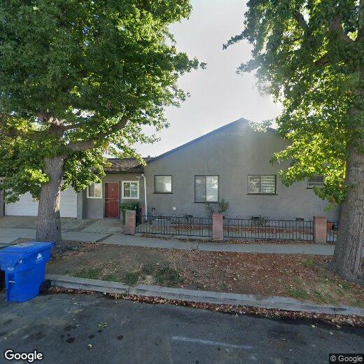 Foto principal - 14027 Wyandotte St