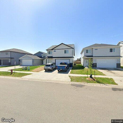 Foto principal - 3017 33rd Ave S