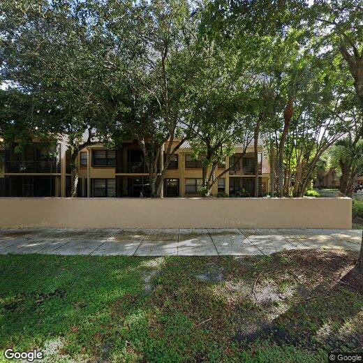 Primary Photo - 15509 N Miami Lakeway