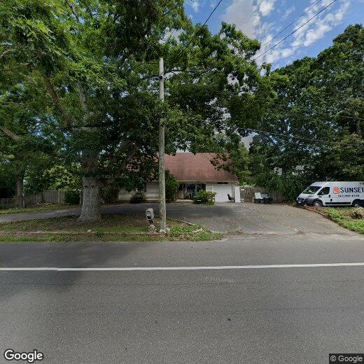 Primary Photo - 107 Mastic Beach Rd