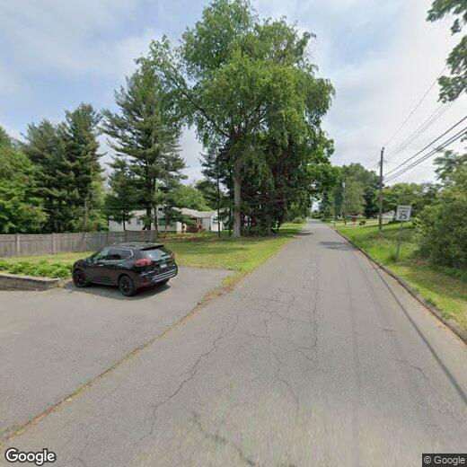 Primary Photo - 9 Skyline Dr