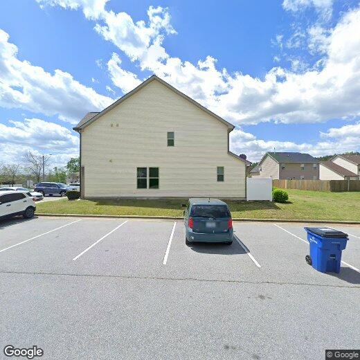 Foto principal - 2412 Savior St