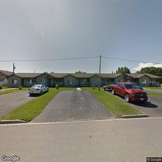 17171102 102 Ave, Dawson Creek, BC V1G 5A9 Townhouse for Rent in