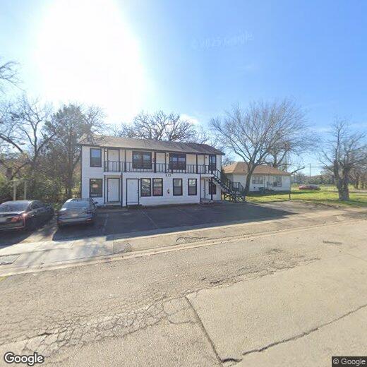 Primary Photo - 815 W Mulberry St