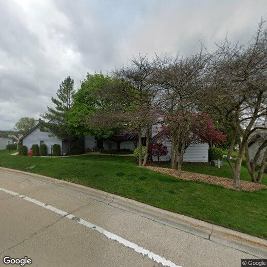 Primary Photo - 740 Glen Way