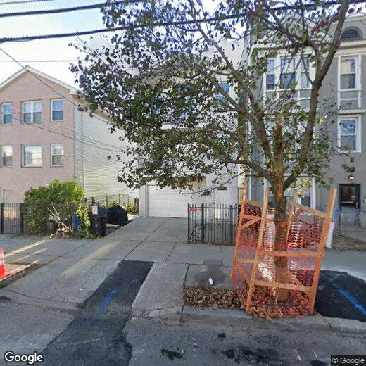 Foto principal - 180 Randolph Ave