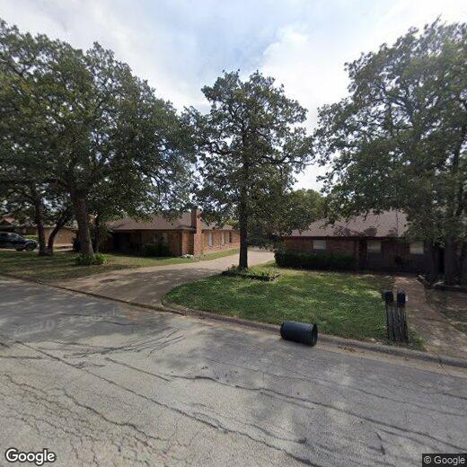 Foto principal - 7010 Lincoln Dr