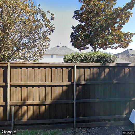 Foto principal - 7905 Cherry Creek Dr