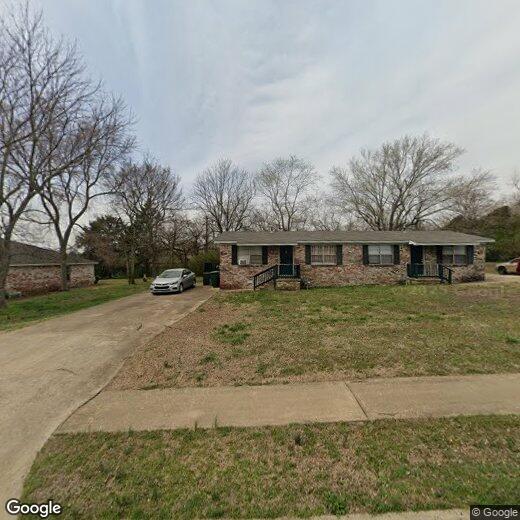 Primary Photo - 833 Curtis Ave