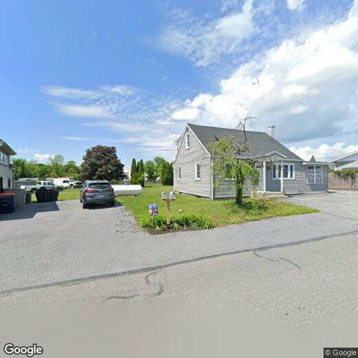 6 Walnut St, Strausstown, PA 19559 House Rental in Strausstown, PA