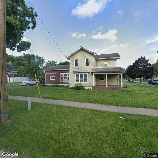 422 W Ganson St Unit UP, Jackson, MI 49201 Room for Rent in Jackson